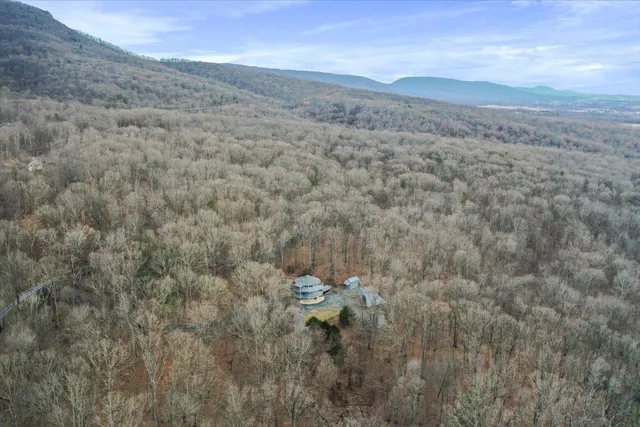 a view of a dry field