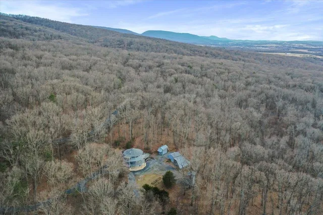 $650,000 | 308 Brush Leaf Lane, Mount Jackson, VA 22842