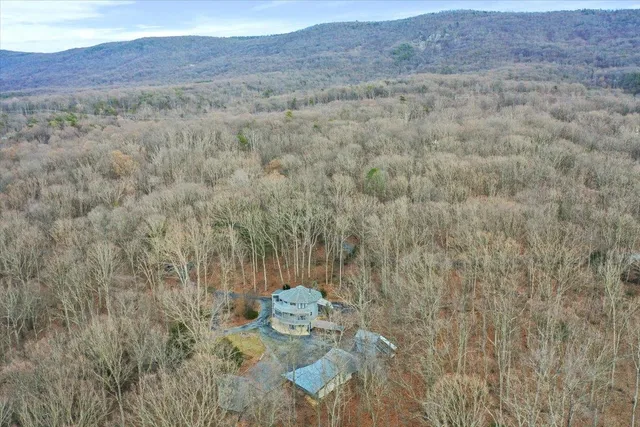 $650,000 | 308 Brush Leaf Lane, Mount Jackson, VA 22842