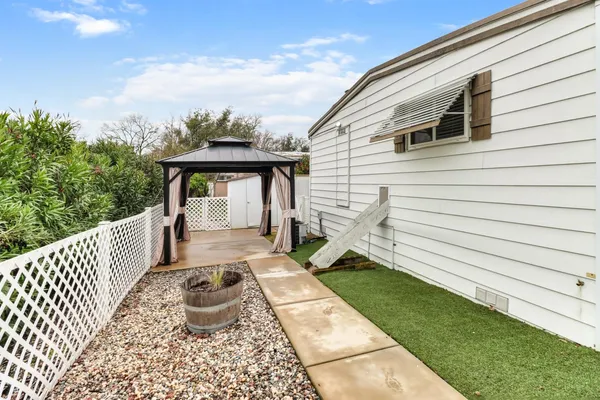 $149,900 | 8358 Cedarwood Lane, Citrus Heights, CA 95610