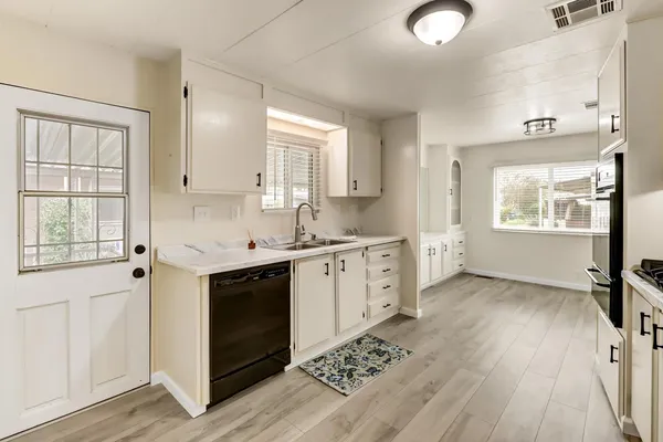 $149,900 | 8358 Cedarwood Lane, Citrus Heights, CA 95610