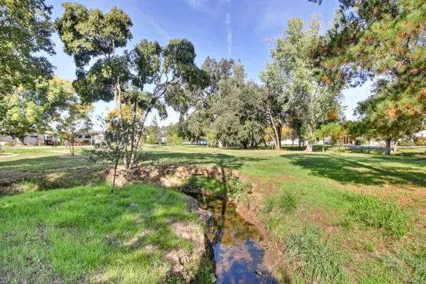 $149,900 | 8358 Cedarwood Lane, Citrus Heights, CA 95610