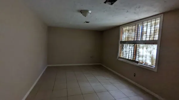 $2,899 | 12343 Haroldson Forest Drive, Houston, TX 77044
