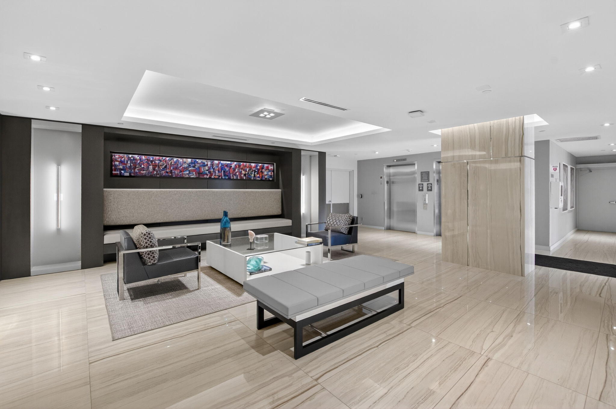 2667 North Ocean Boulevard, Unit 405I Boca Raton, FL 33431 - Photo 3 of 30 Building Lobby