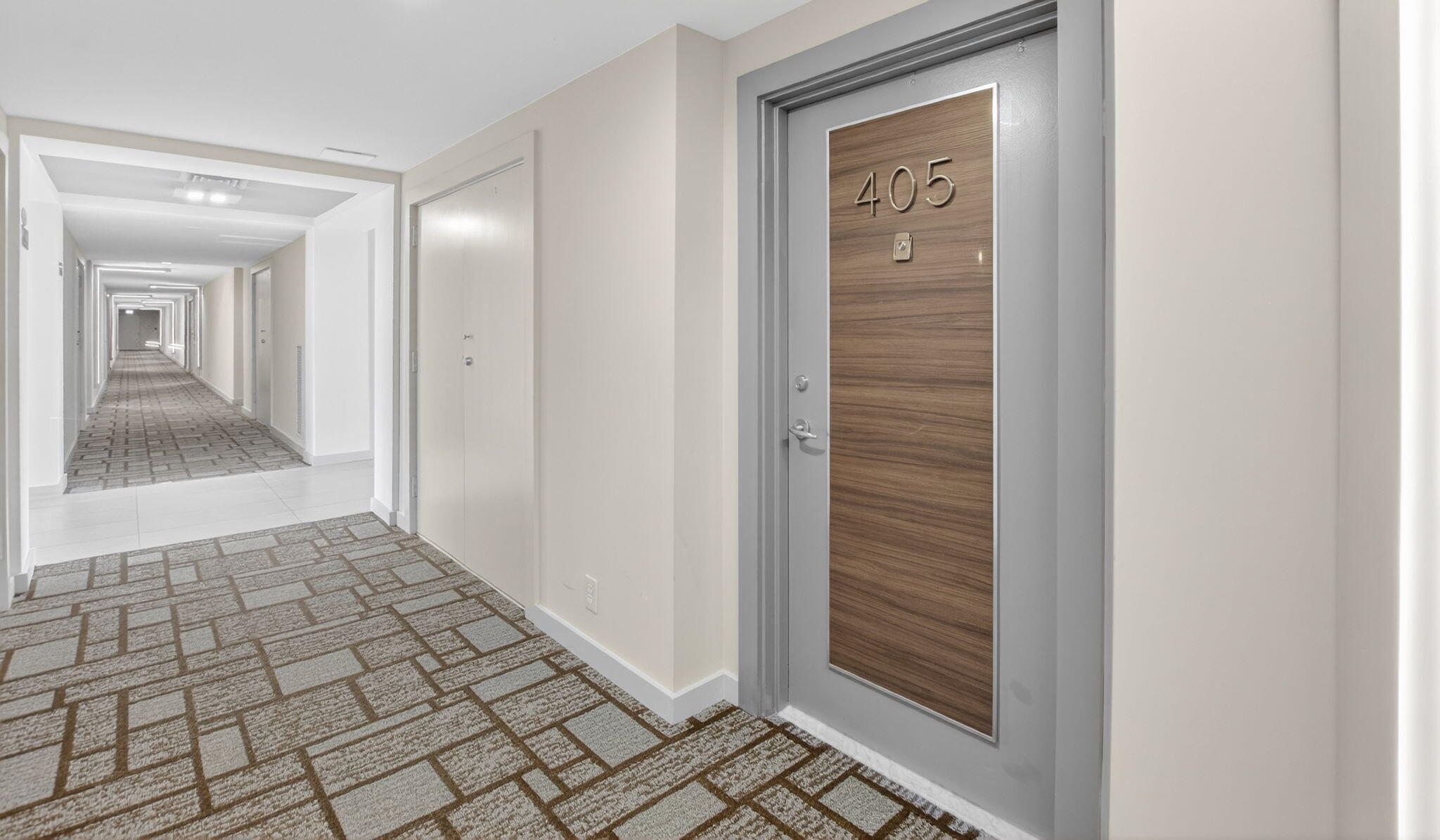 2667 North Ocean Boulevard, Unit 405I Boca Raton, FL 33431 - Photo 4 of 30 Unit Entrance