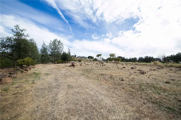 $209,000 | 21541 Yankee Valley Road, Hidden Valley Lake, CA 95467