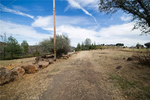 $209,000 | 21541 Yankee Valley Road, Hidden Valley Lake, CA 95467