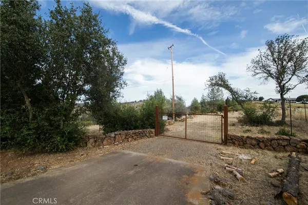 $209,000 | 21541 Yankee Valley Road, Hidden Valley Lake, CA 95467