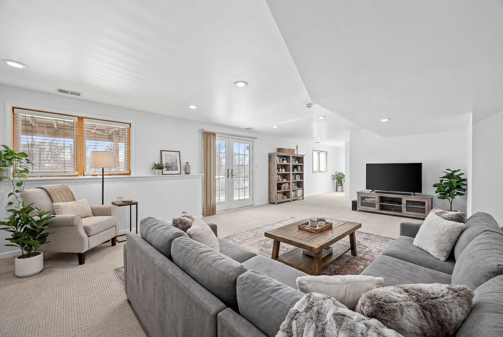 459 59th Street Lisle, IL 60532 - Photo 3 of 57 a living room with furniture and a flat screen tv