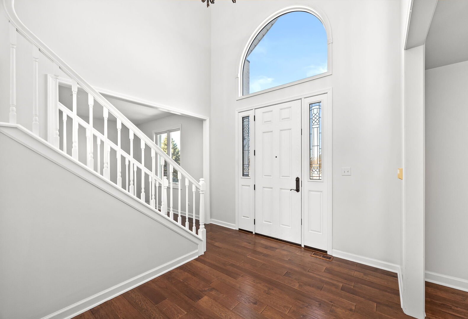 459 59th Street Lisle, IL 60532 - Photo 10 of 57 a view of an entryway with wooden floor