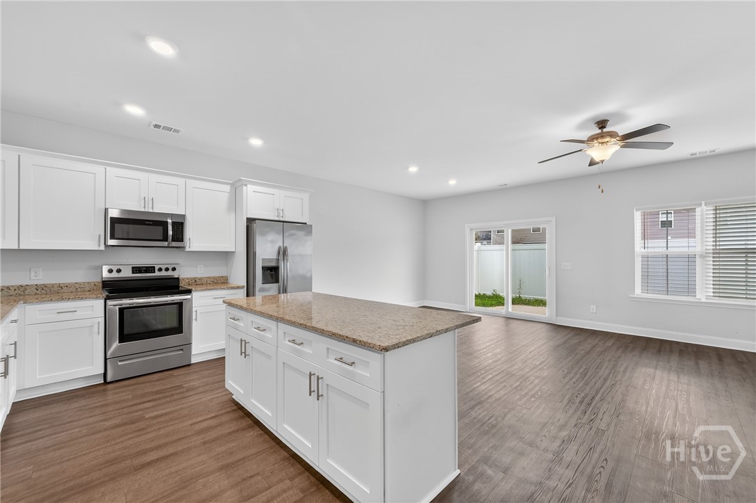 545 Gov Treutlen Circle Pooler, GA 31322 - Photo 11 of 34