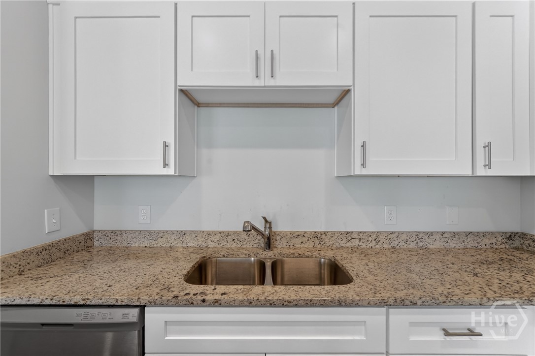 545 Gov Treutlen Circle Pooler, GA 31322 - Photo 12 of 34