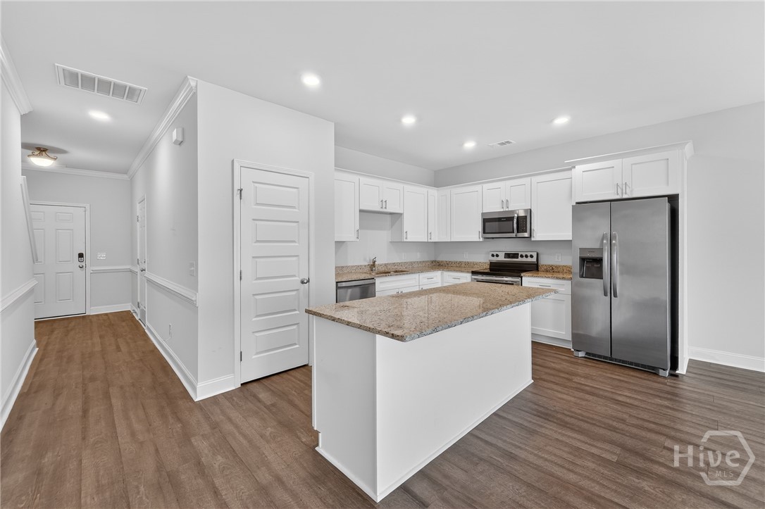 545 Gov Treutlen Circle Pooler, GA 31322 - Photo 8 of 34