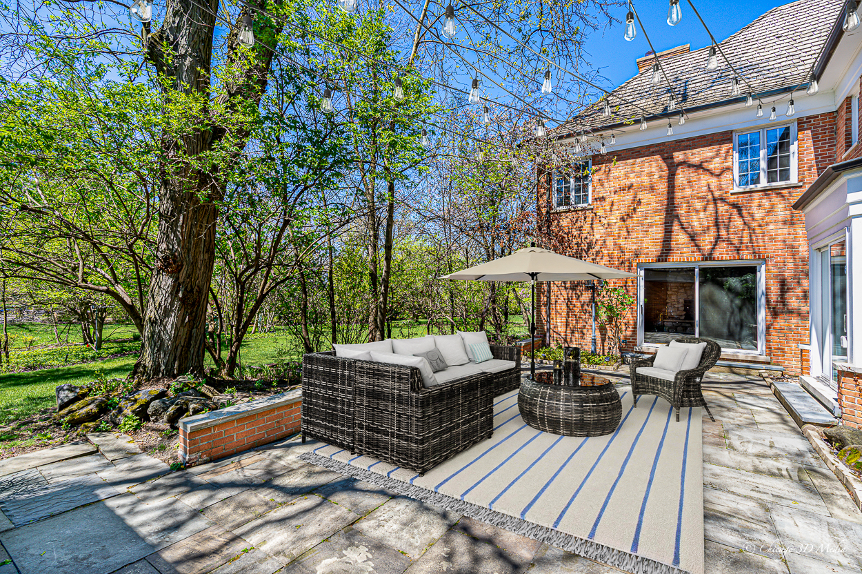 17 Longmeadow Road Winnetka, IL 60093 - Photo 25 of 46 a view of outdoor space yard deck patio and outdoor kitchen