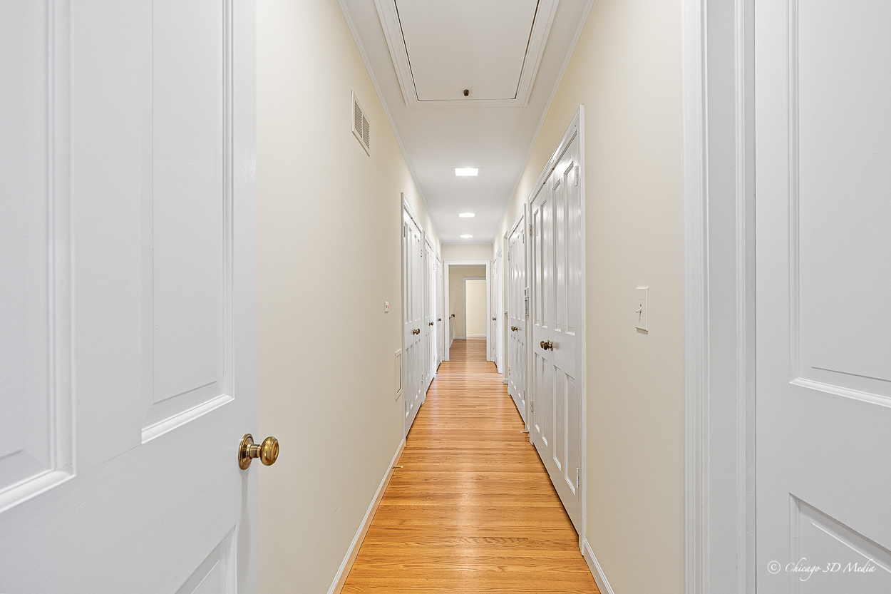 17 Longmeadow Road Winnetka, IL 60093 - Photo 41 of 46 a view of a hallway with wooden floor
