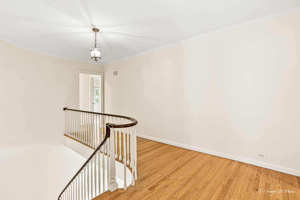 17 Longmeadow Road Winnetka, IL 60093 - Photo 42 of 46 a view of entryway with wooden floor