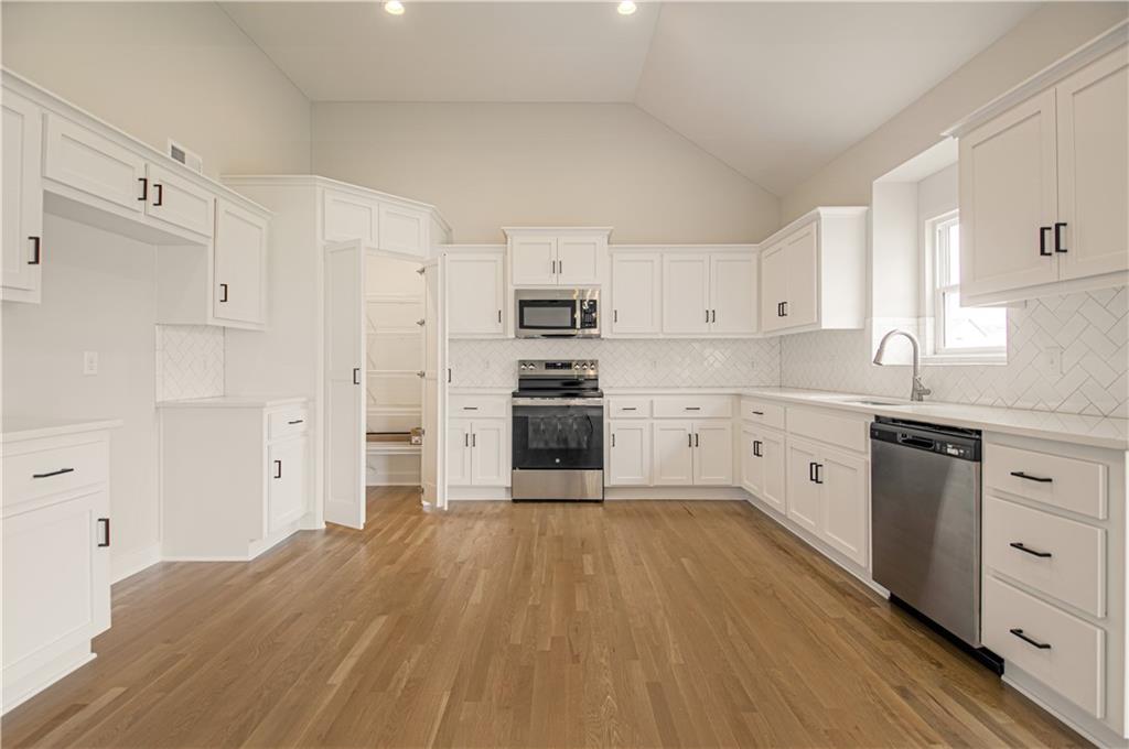 1108 Oak Rdg Street Kearney, MO 64060 - Photo 11 of 30