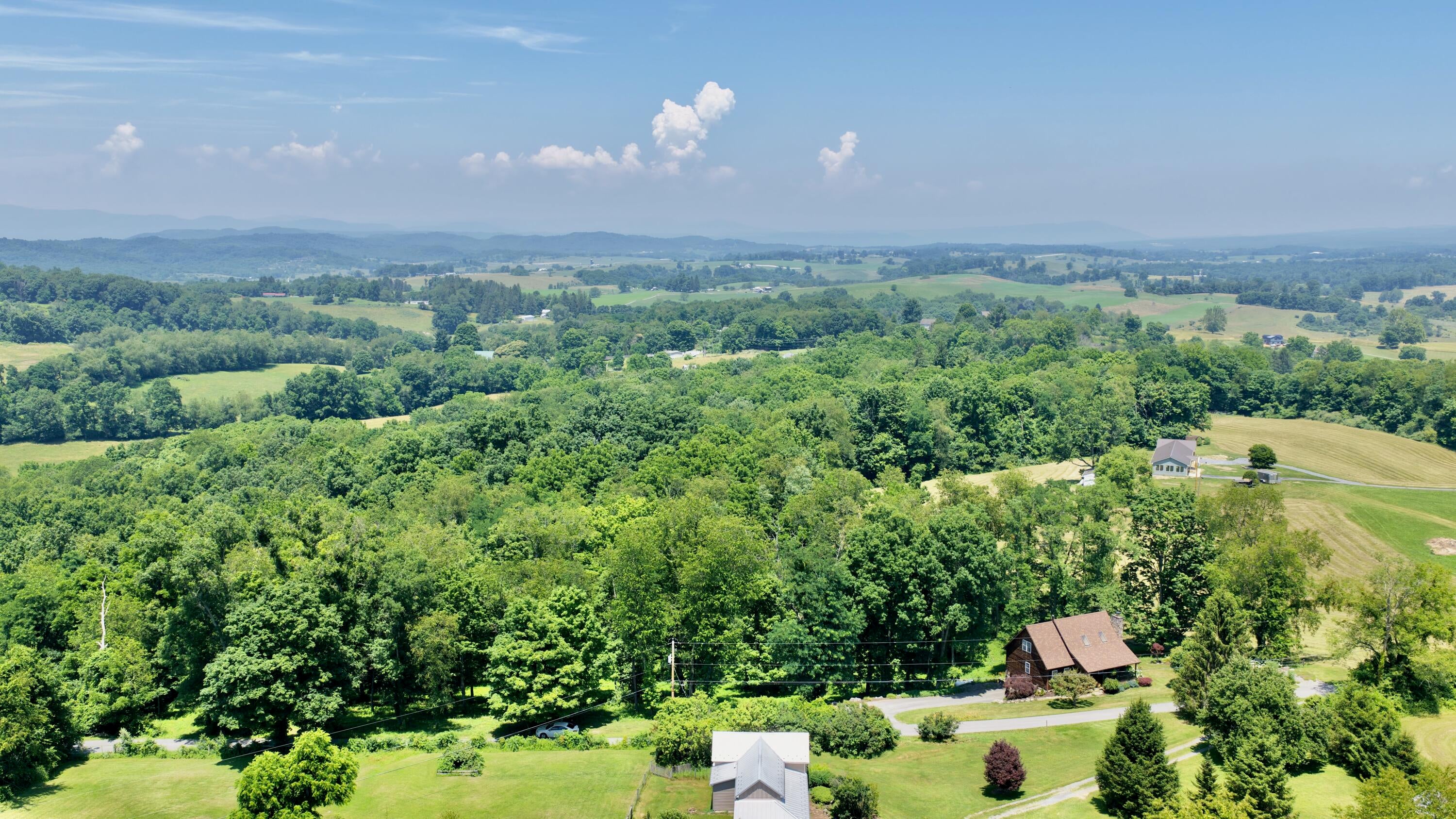 300 Max Meadows Road Lewisburg, WV 24901 - Photo 29 of 77 Gallery Image 29