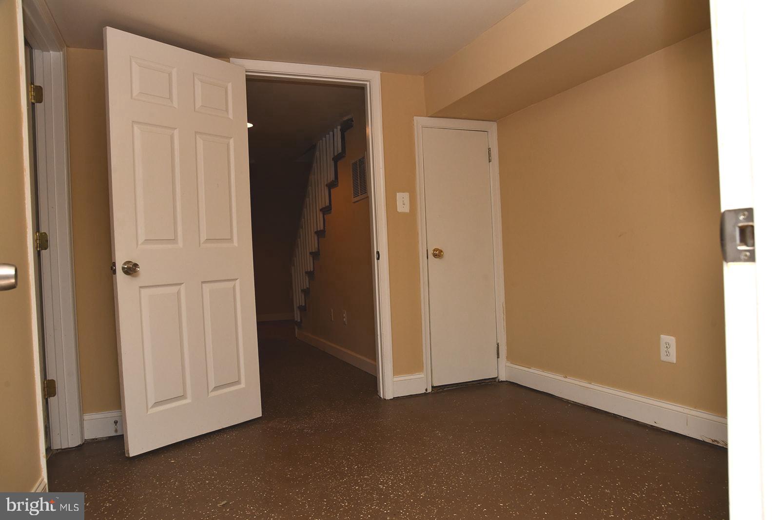 4626 Harcourt Road Baltimore, MD 21214 - Photo 13 of 19 BONUS ROOM