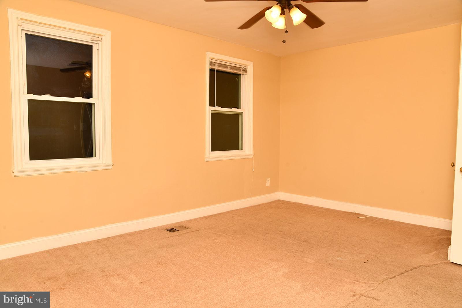 4626 Harcourt Road Baltimore, MD 21214 - Photo 15 of 19 MASTER BEDROOM