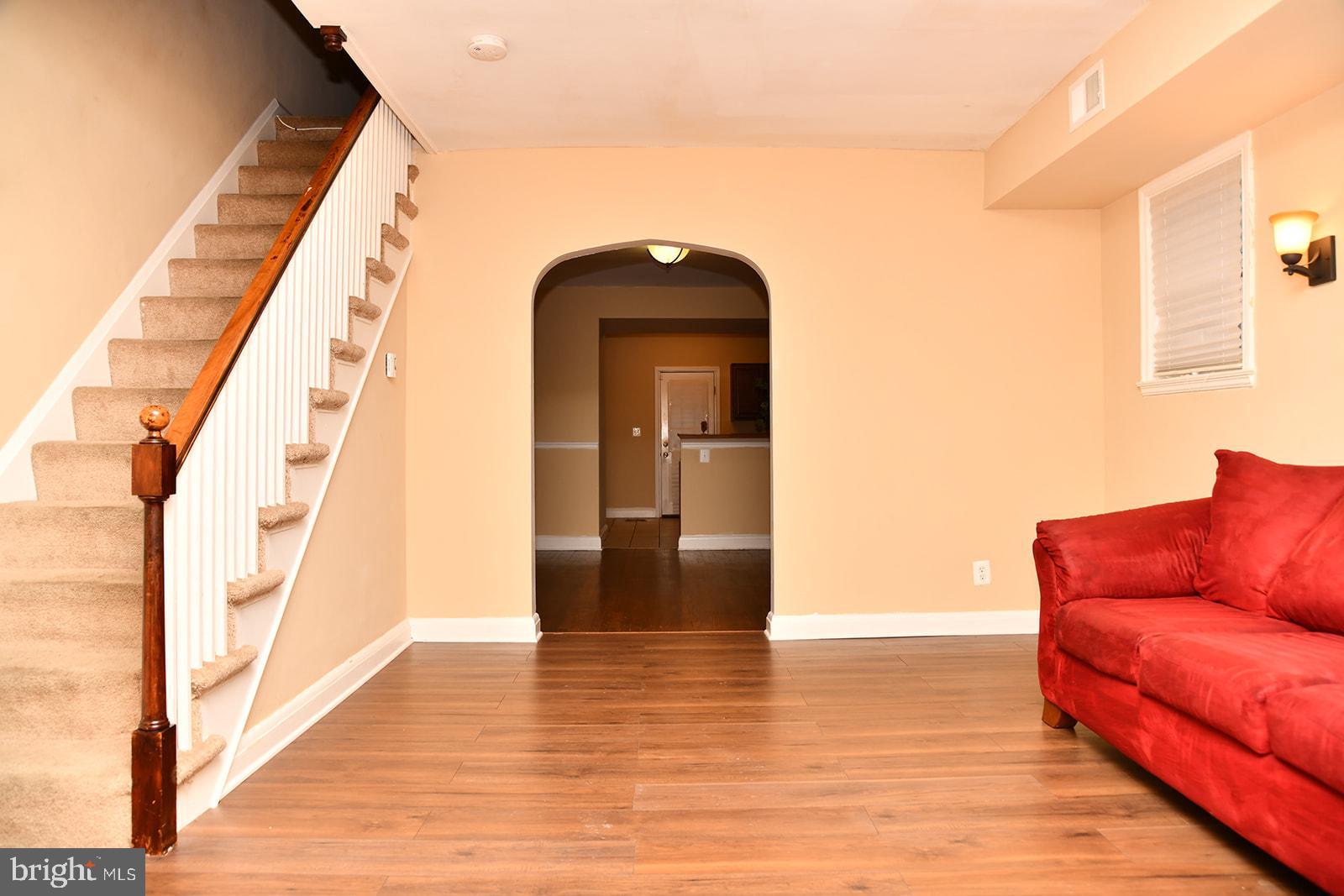 4626 Harcourt Road Baltimore, MD 21214 - Photo 3 of 19 LIVING ROOM