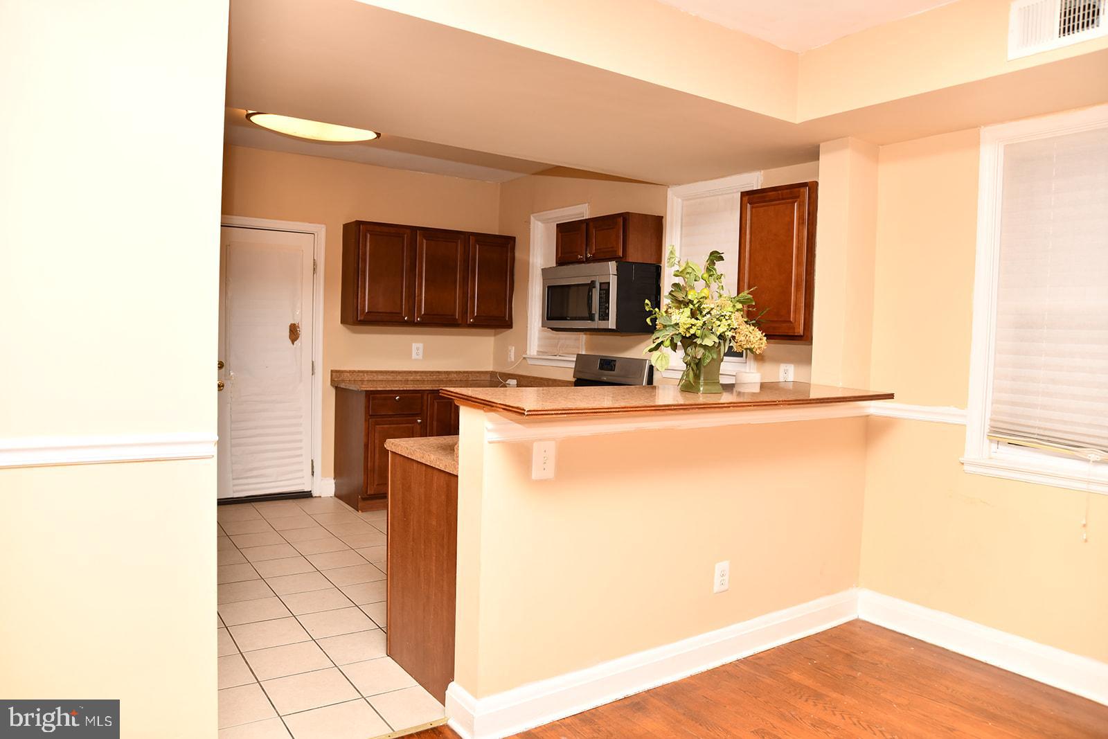 4626 Harcourt Road Baltimore, MD 21214 - Photo 6 of 19 KITCHEN