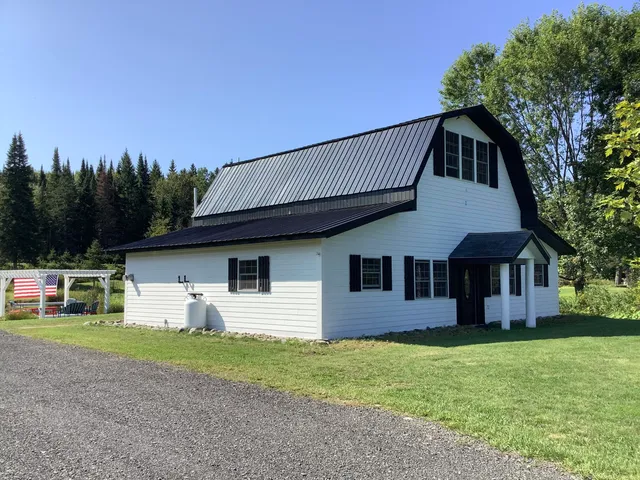 $499,900 | 1586 St John Road, Fort Kent, ME 04743