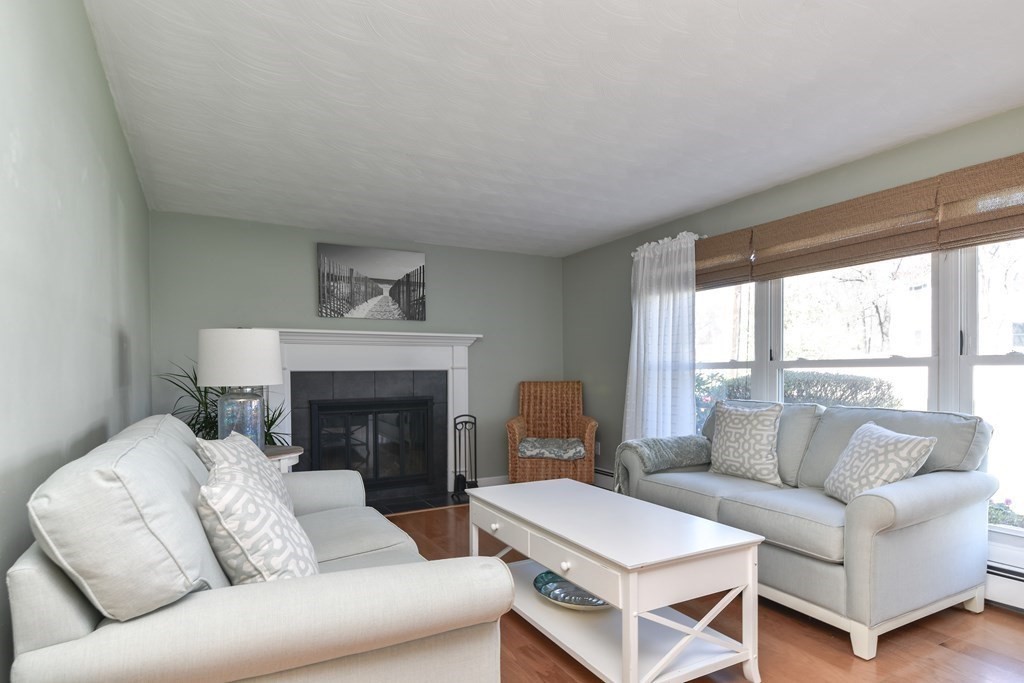 30 Elwin Road Natick, MA 01760 - Photo 4 of 31