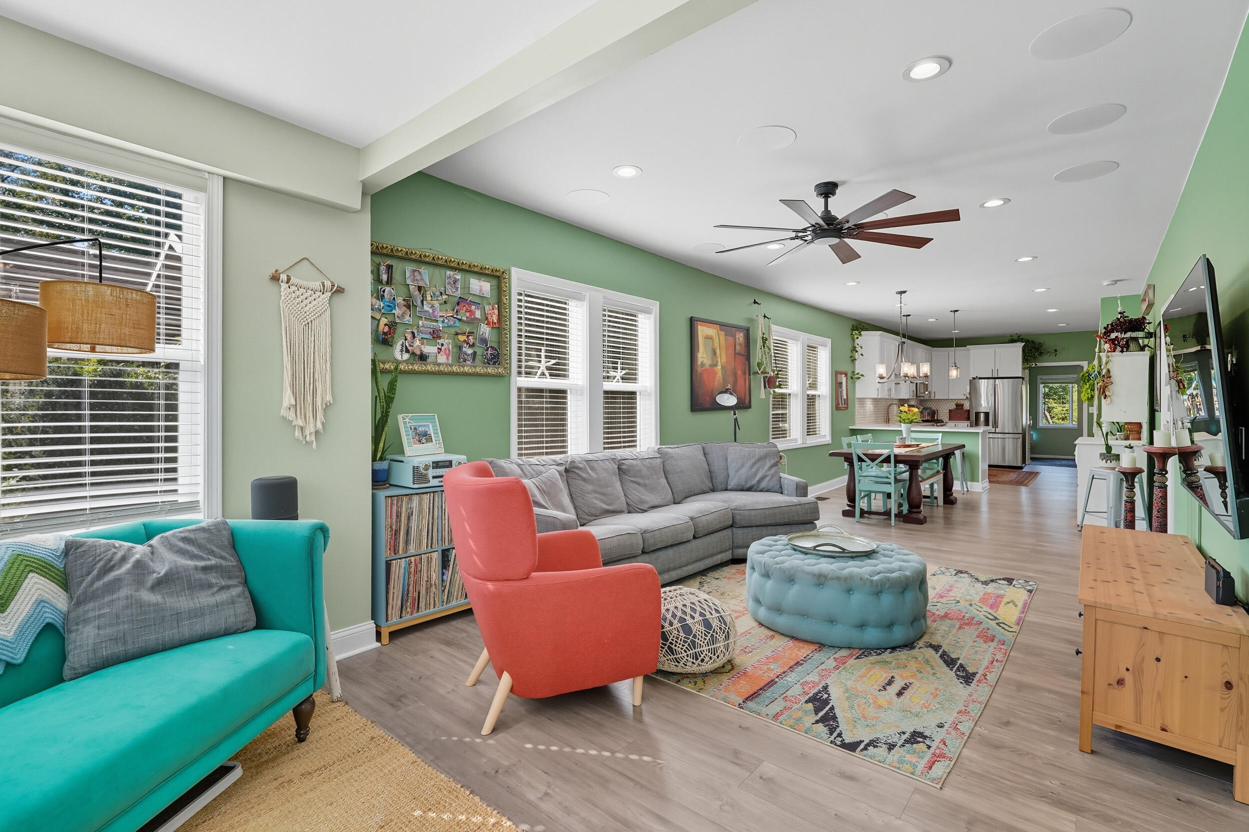 54 Michigan Avenue Hobart, IN 46342 - Photo 3 of 31 2500x1665