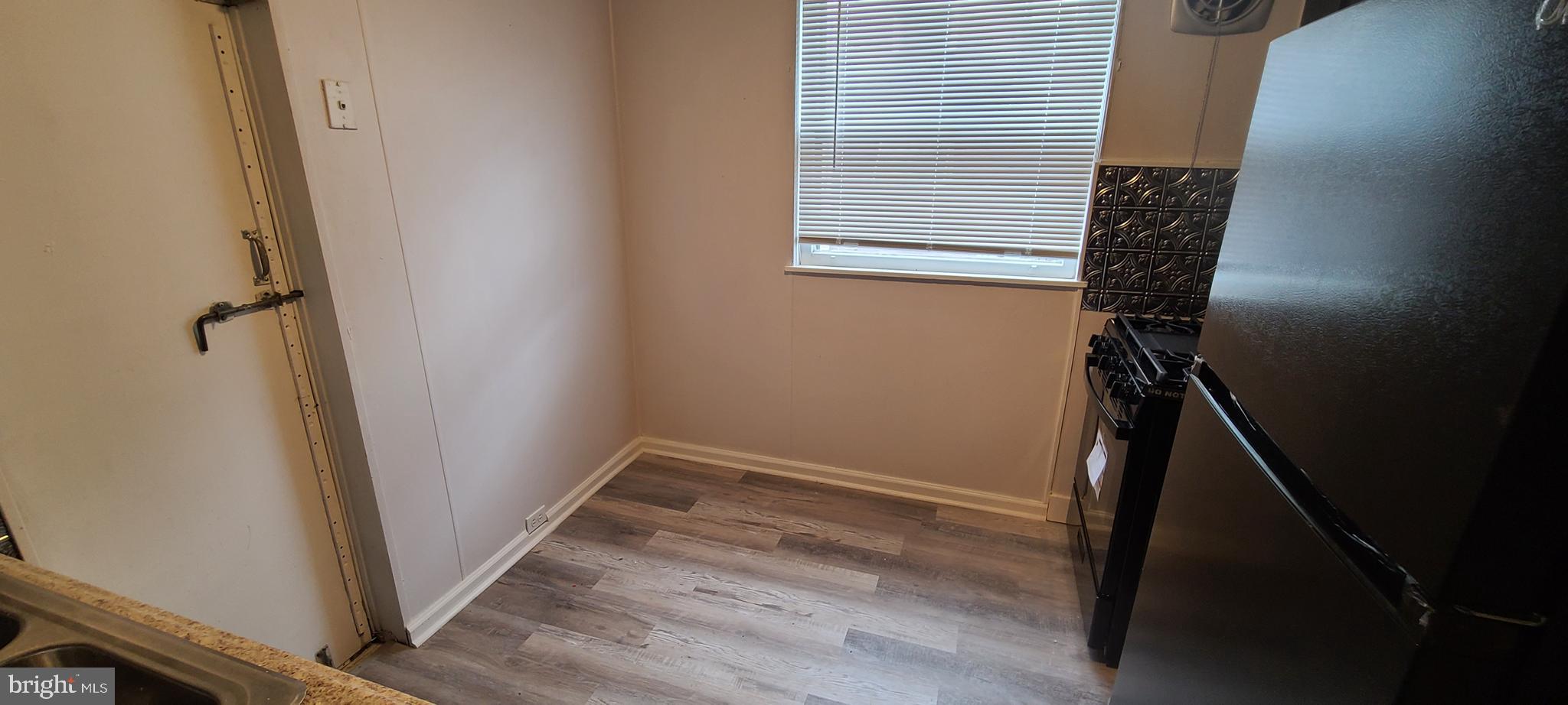 7237 Glenthorne Road Upper Darby, PA 19082 - Photo 5 of 16