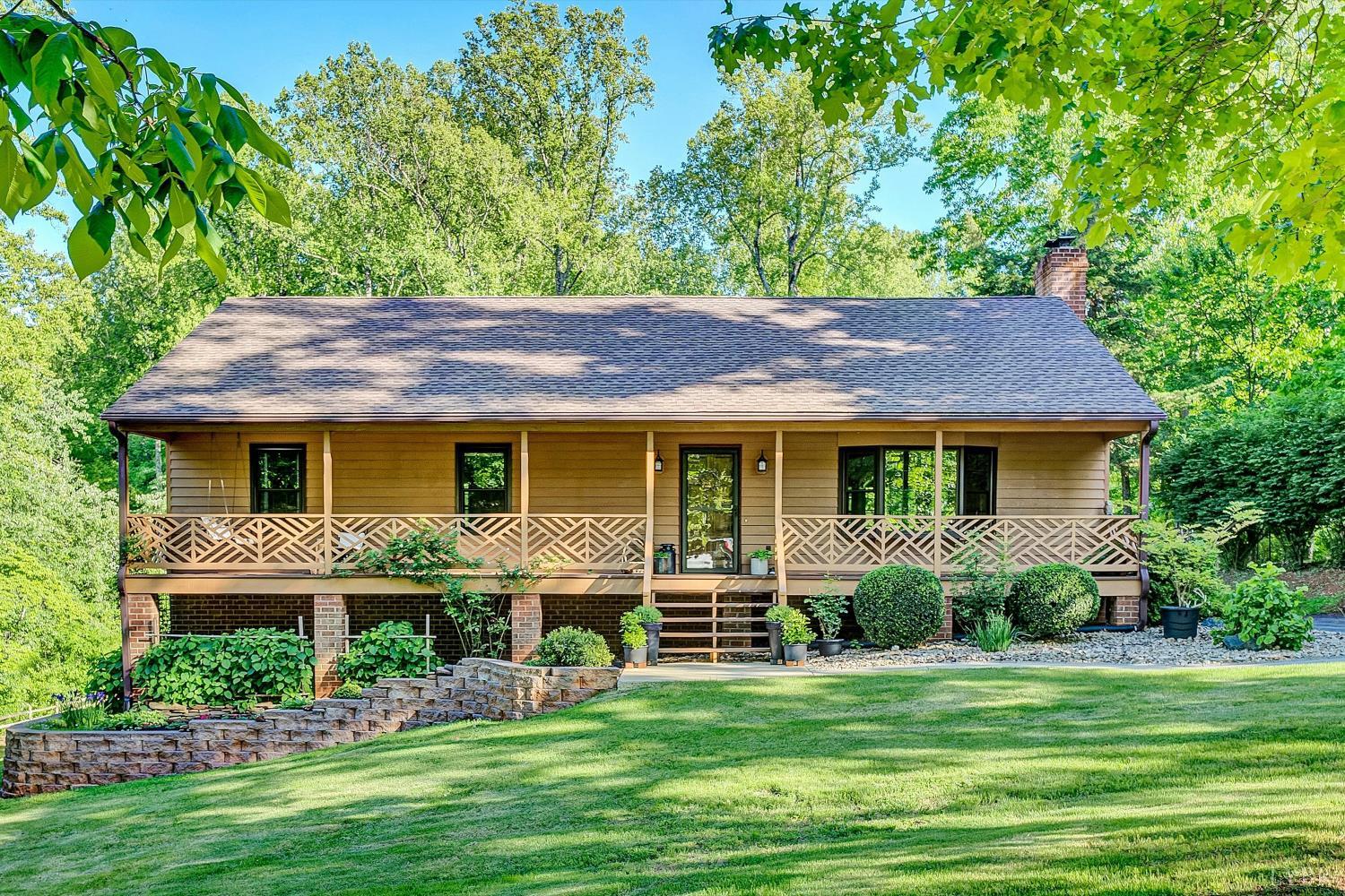 301 Brookfield Road Lynchburg, VA 24503 - Photo 2 of 59