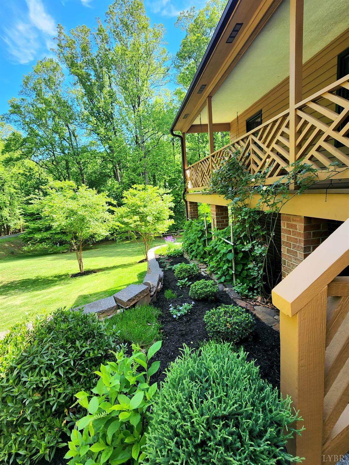 301 Brookfield Road Lynchburg, VA 24503 - Photo 4 of 59