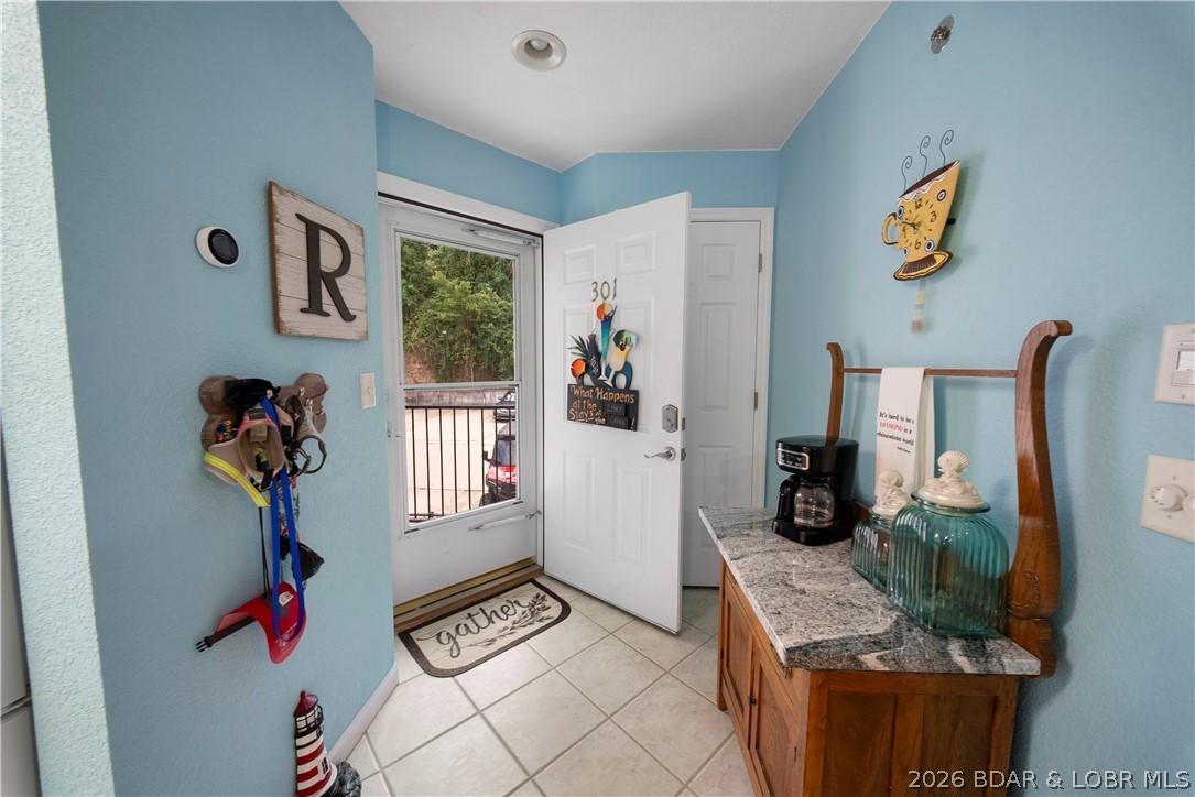 40 Lighthouse Road, Unit 301 Lake Ozark, MO 65049 - Photo 7 of 32 Gallery Image 7