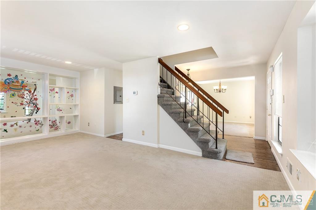 104 Maplecrest Road, Unit 104 Edison, NJ 08820 - Photo 3 of 23 Gallery Image 3