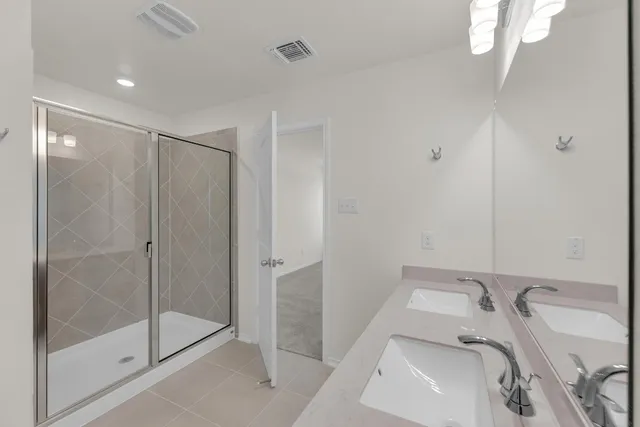 $334,688 | 225 Robert Hightower Drive, Jarrell, TX 76537