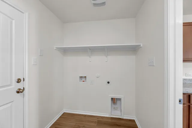 $334,688 | 225 Robert Hightower Drive, Jarrell, TX 76537