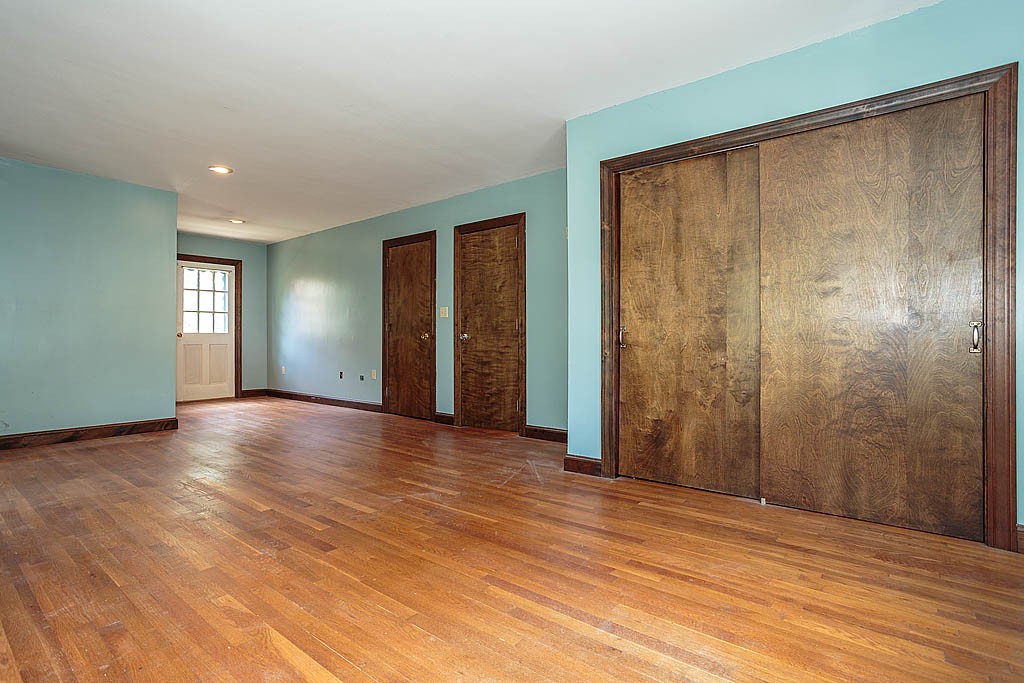 41 Maple Road Westford, MA 01886 - Photo 18 of 25 Gallery Image 18