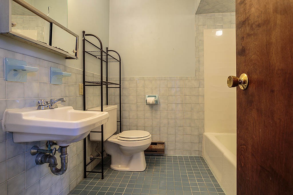41 Maple Road Westford, MA 01886 - Photo 19 of 25 Gallery Image 19