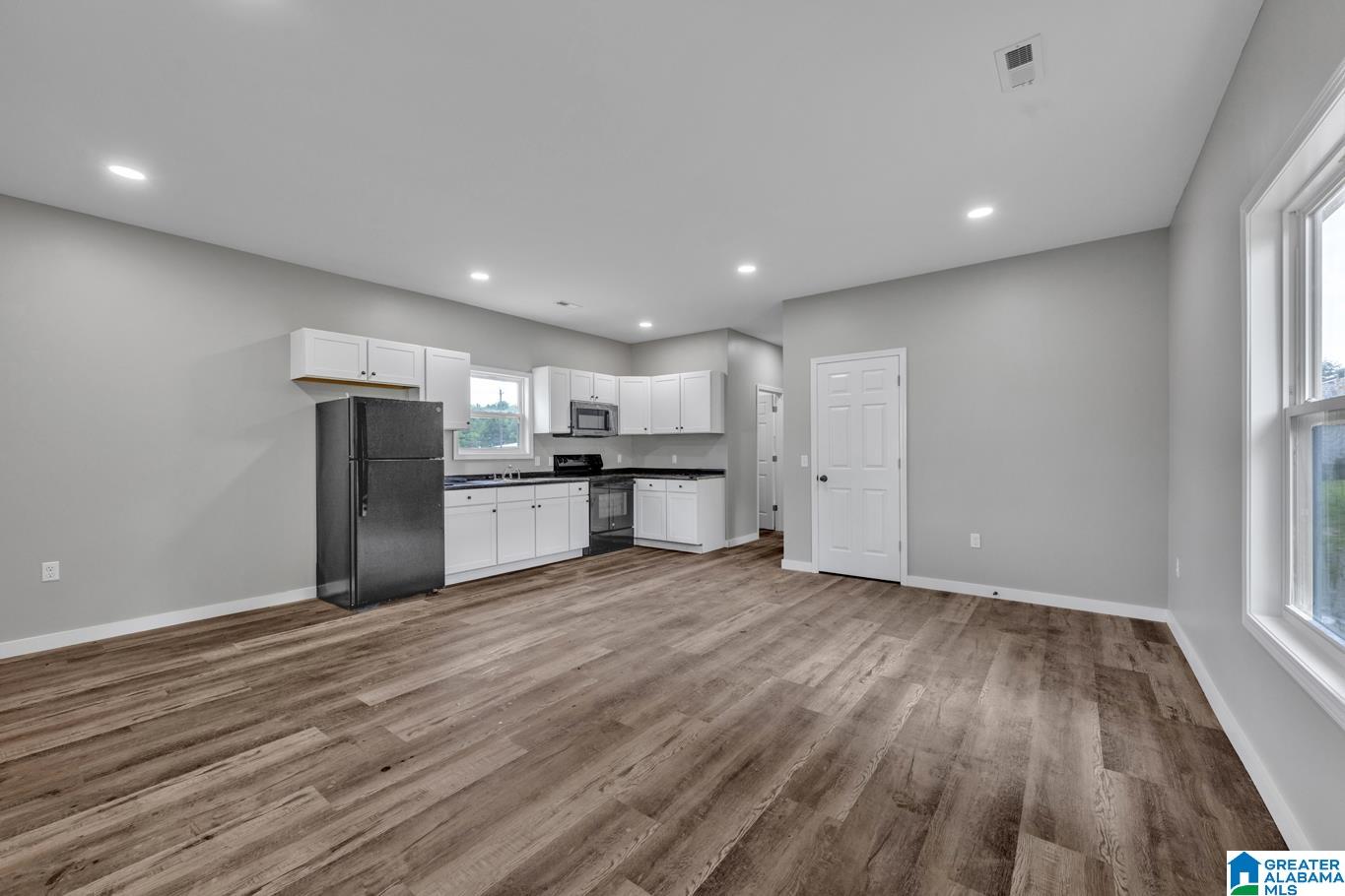 205 Canal Street Oneonta, AL 35121 - Photo 7 of 18