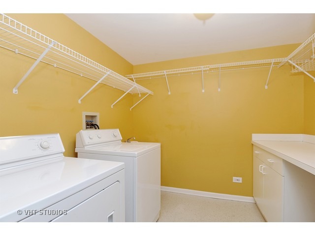 938 West George Street, Unit 1 Chicago, IL 60657 - Photo 18 of 19