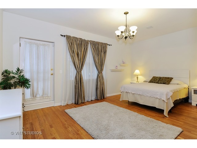 938 West George Street, Unit 1 Chicago, IL 60657 - Photo 8 of 19