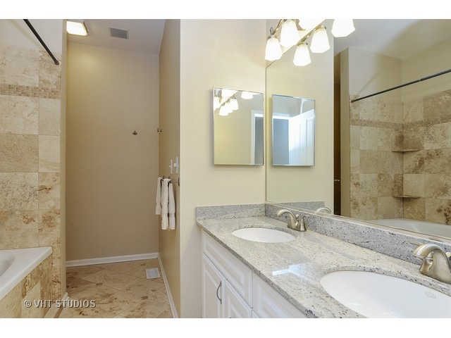 938 West George Street, Unit 1 Chicago, IL 60657 - Photo 9 of 19