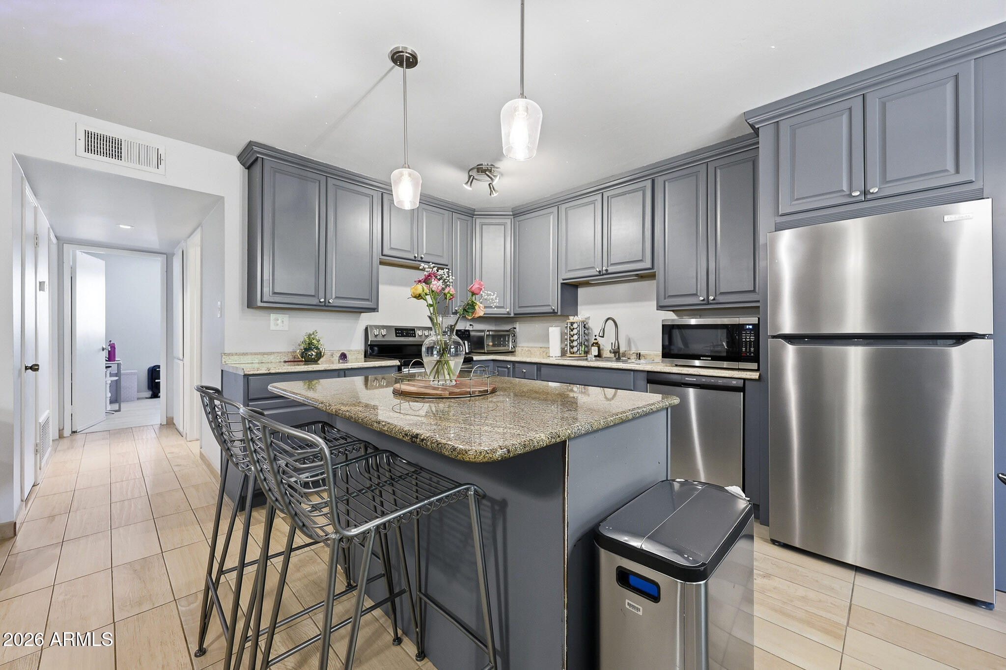5525 East Thomas Road, Unit N6 Phoenix, AZ 85018 - Photo 1 of 35