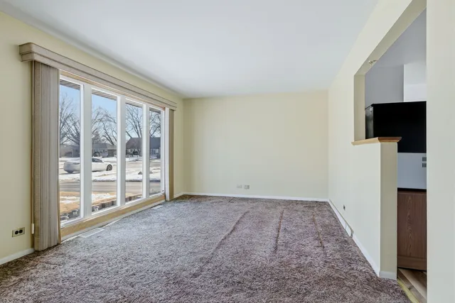 $289,900 | 8808 Cranbrook Lane, Bridgeview, IL 60455