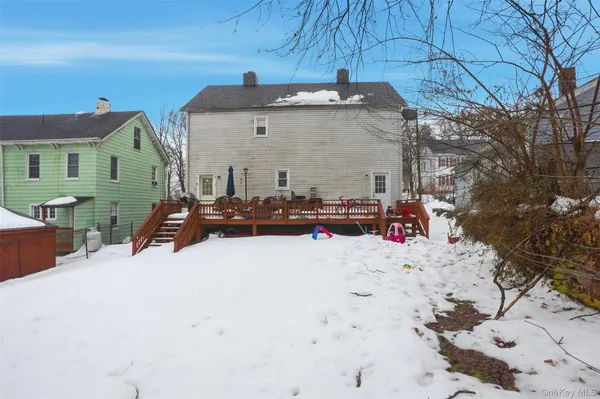 $2,075 | 14 Church Street, Unit 2, Marlboro, NY 12542