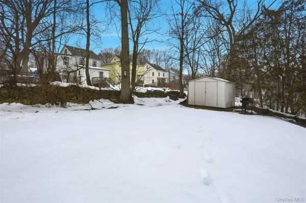 $2,075 | 14 Church Street, Unit 2, Marlboro, NY 12542