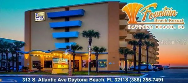 a view of a yard with a house