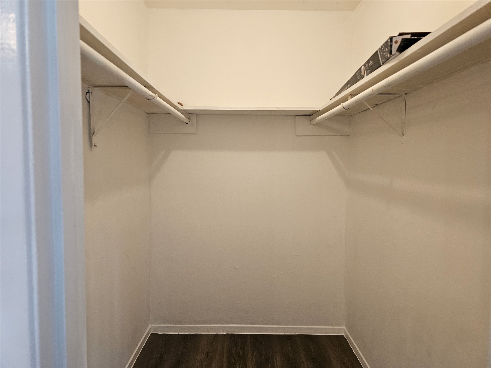 8287 Kingsbrook Road, Unit 268 Houston, TX 77024 - Photo 21 of 50 a view of small space