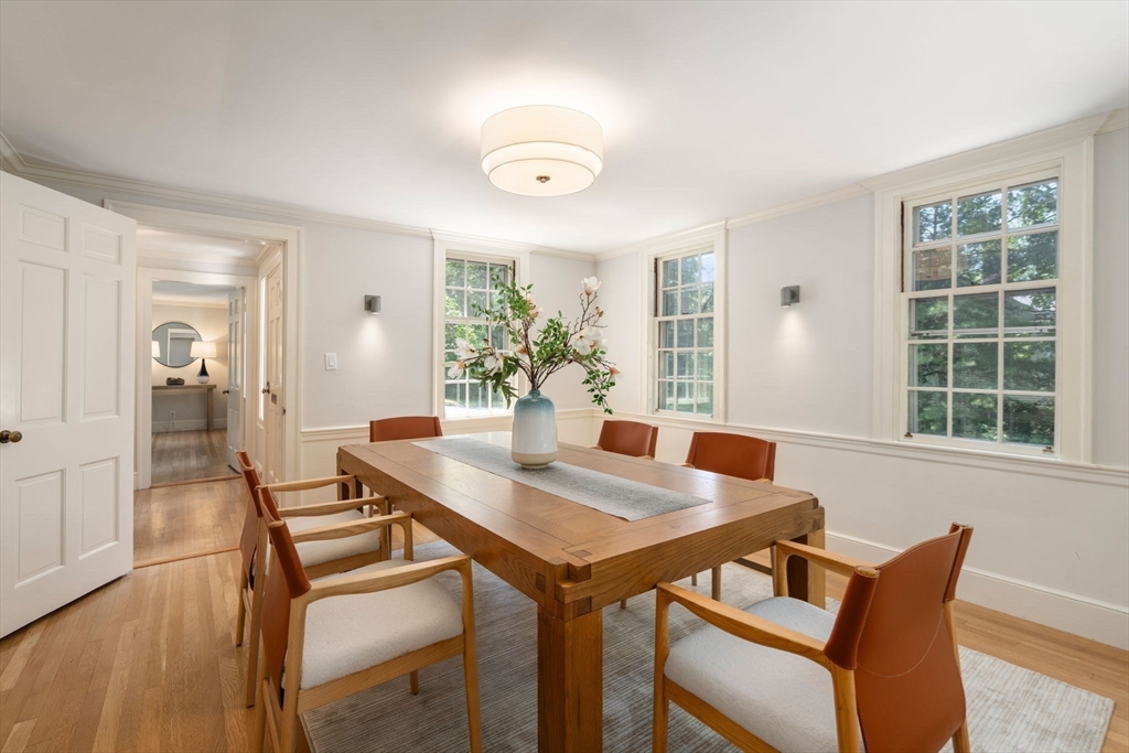 41 Locust Avenue Lexington, MA 02421 - Photo 8 of 34