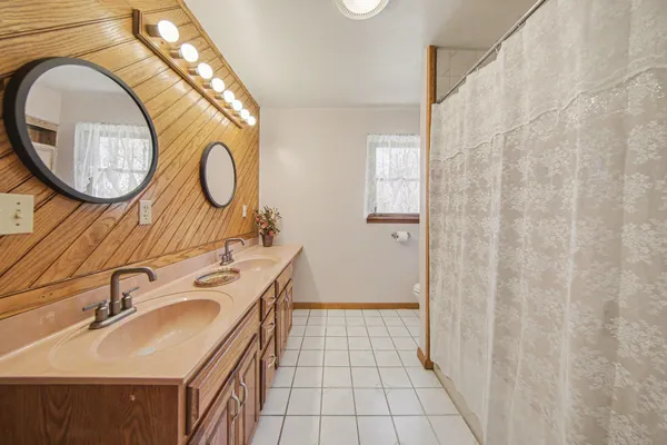 $271,500 | 5497 Clark Lake Road, Jackson, MI 49201